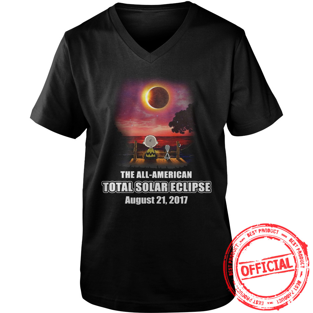 Official Charlie Brown And Snoopy Watching The Solar Eclipse Aug 21 2017 V Neck