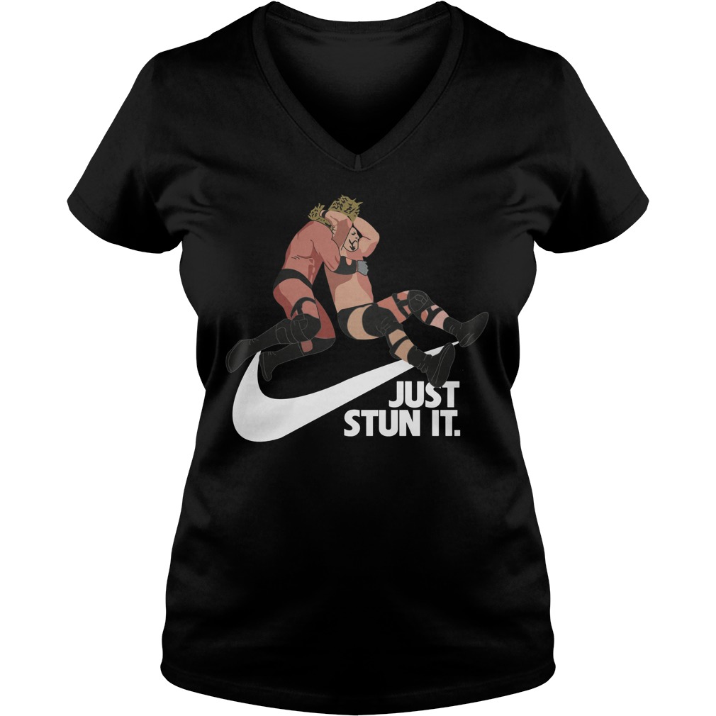 Just Stun V Neck