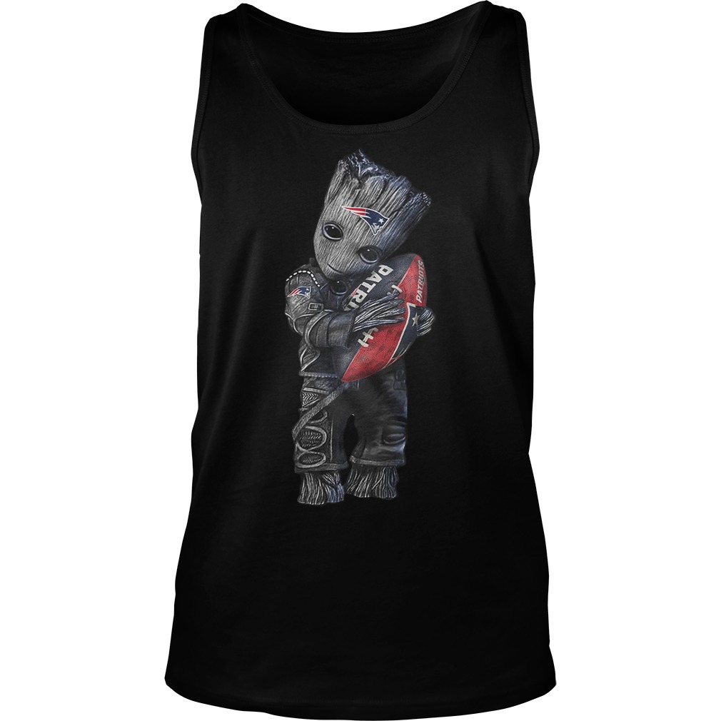 Baby Groot Hugs Chicago Bears Tanktop