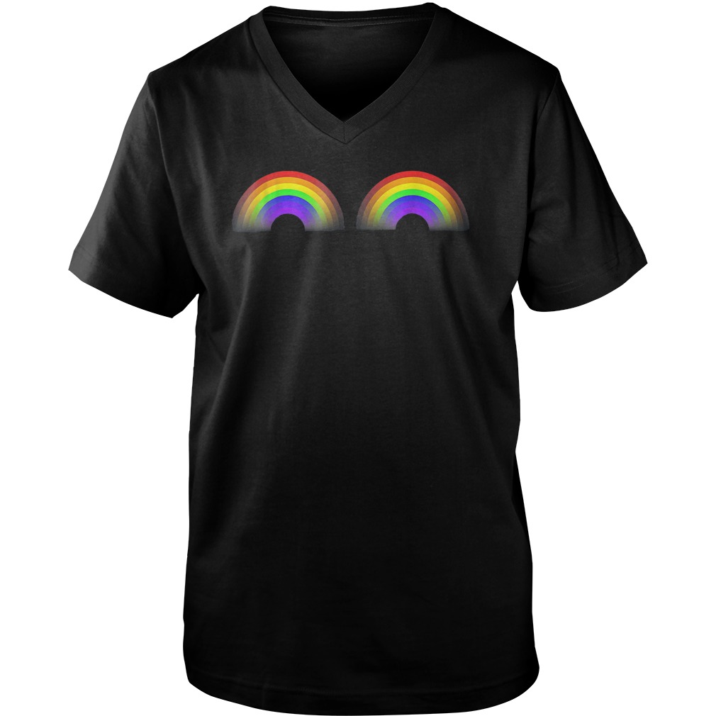 LGBT Pride Boobs Love Is Love 2018 T-Shirt Guys V-Neck