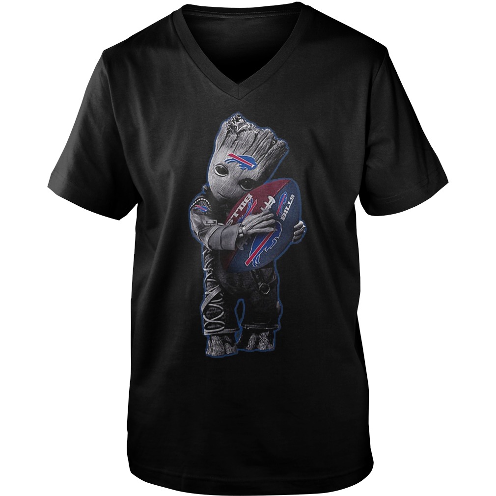 Baby Groot Hug Chicago Bears Football NFL T-Shirt 24 Baby Groot Hug Chicago Bears Football NFL T-Shirt Guys V-Neck
