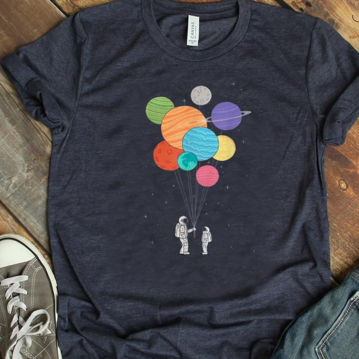 Hot Planet Balloons Atronaut And His Child shirt