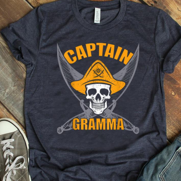 Hot Pirate Captain Gramma Funny Halloween Party Costume Gift shirt