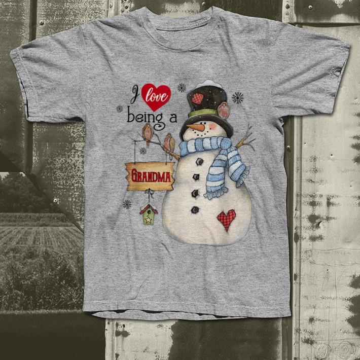 Pretty I Love Being A Grandma Snowman Merry Christmas shirt