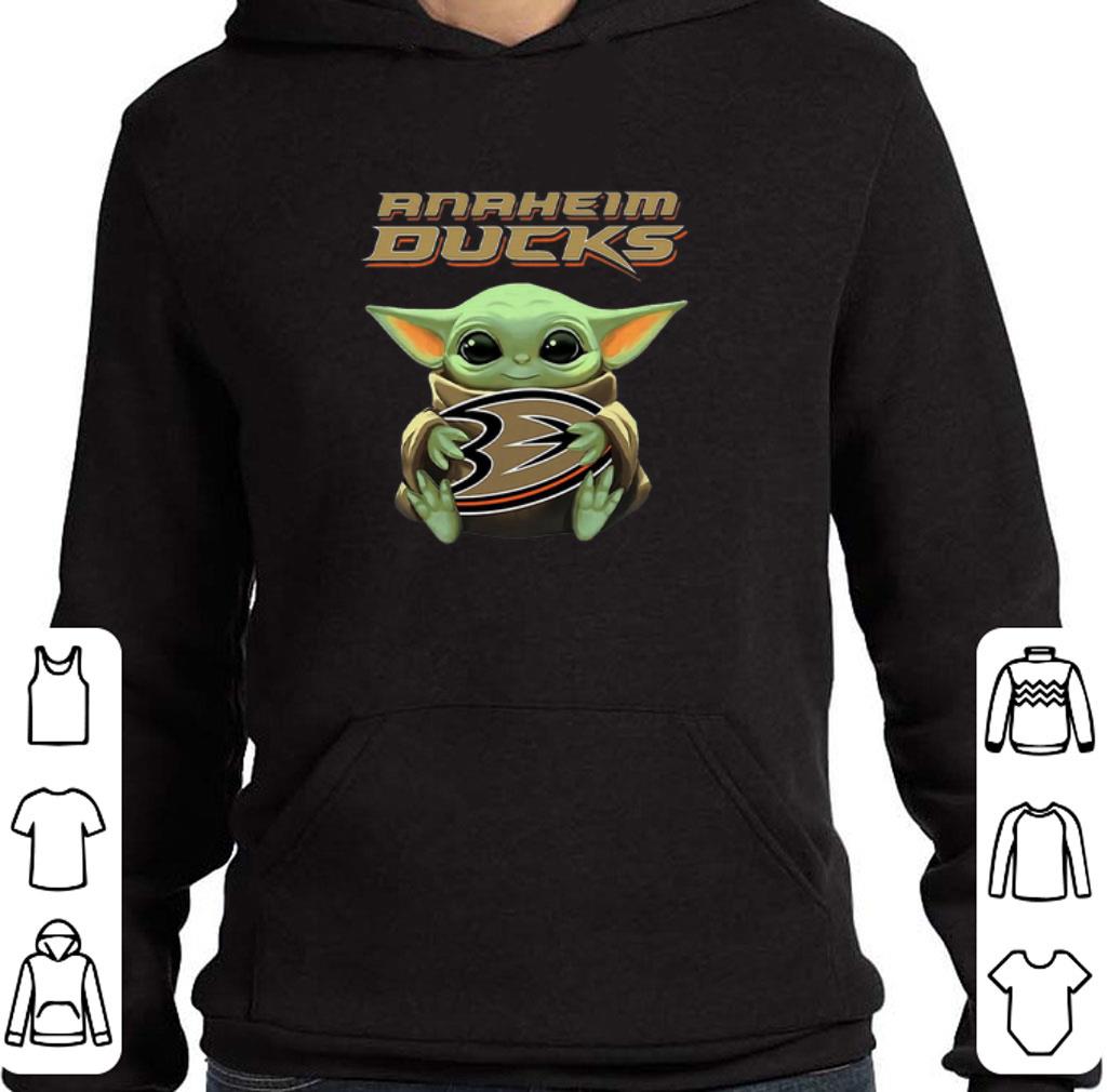 Top Baby Yoda hug Anaheim Ducks Star Wars Mandalorian shirt