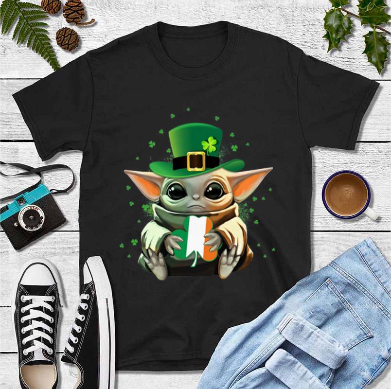 Premium Baby Yoda Hug St Patrick’s Day shirt
