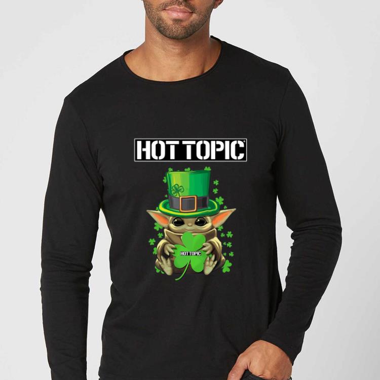 Top Baby Yoda Hottopic Shamrock St.Patrick’s Day shirt