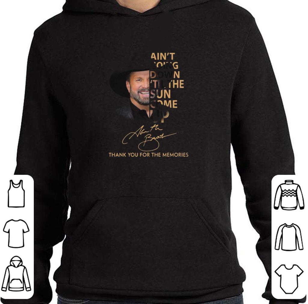 Funny Garth Brooks Ain’t going down ’til the sun come up signature shirt