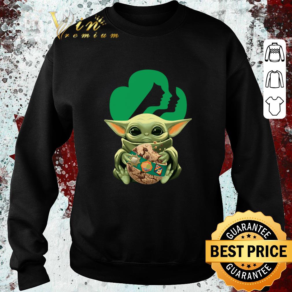 Premium Baby Yoda hug Girl Scout Star Wars shirt