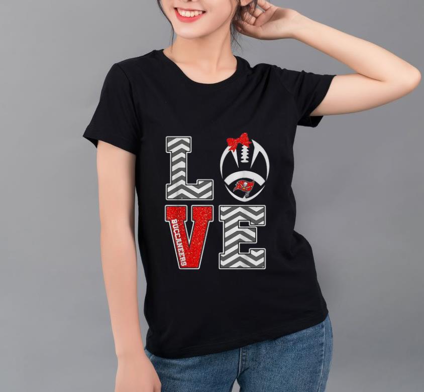 Top Love Football Tampa Bay Buccaneers shirt