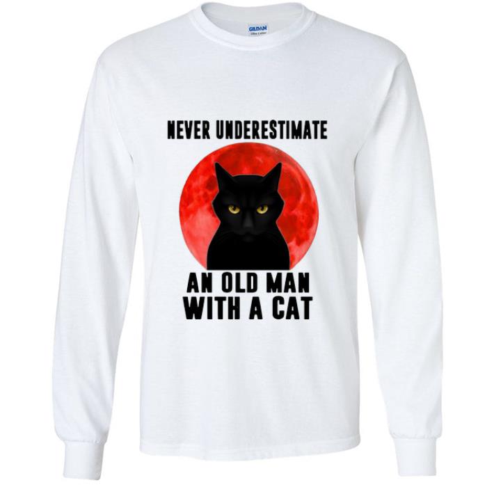 Original Never Underestimate And Old Man With A Cat shirt