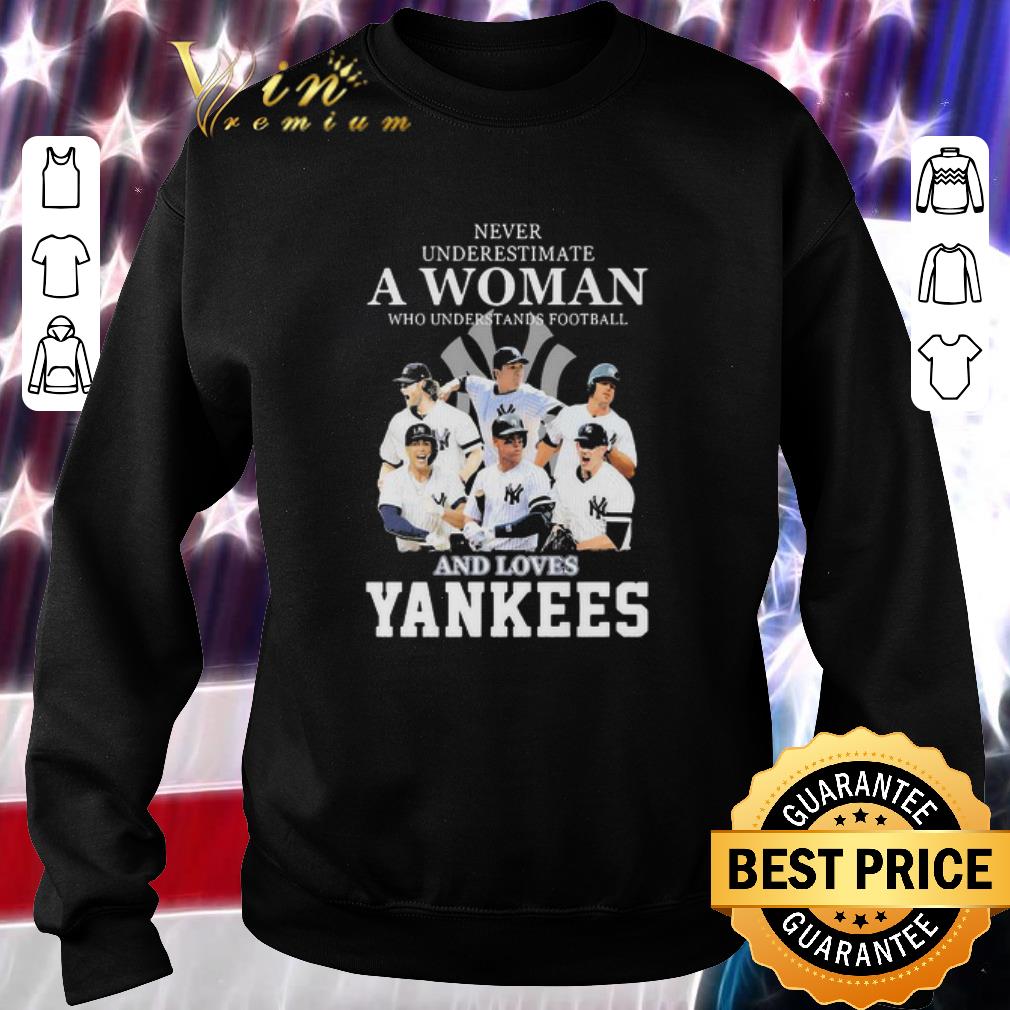 New York Yankees Signatures A Woman Who Understands Football shirt