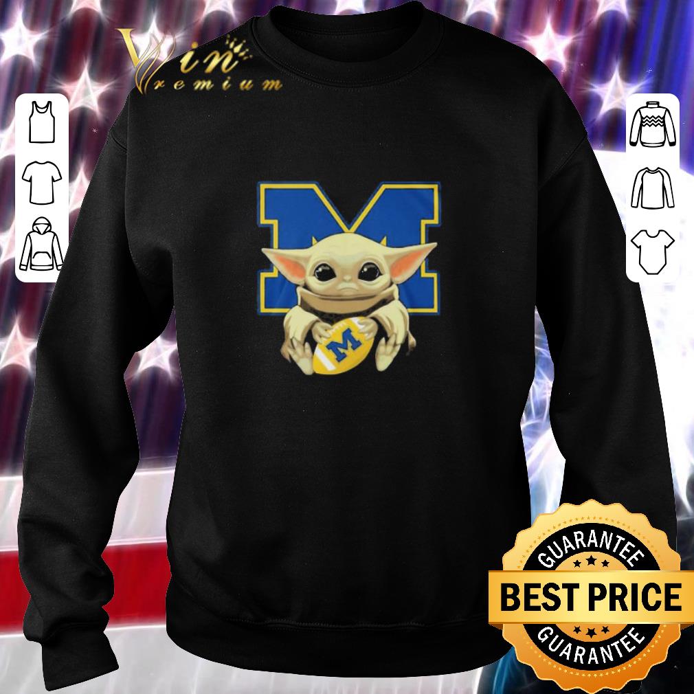 Official Baby Yoda hug Michigan Wolverines Star Wars shirt
