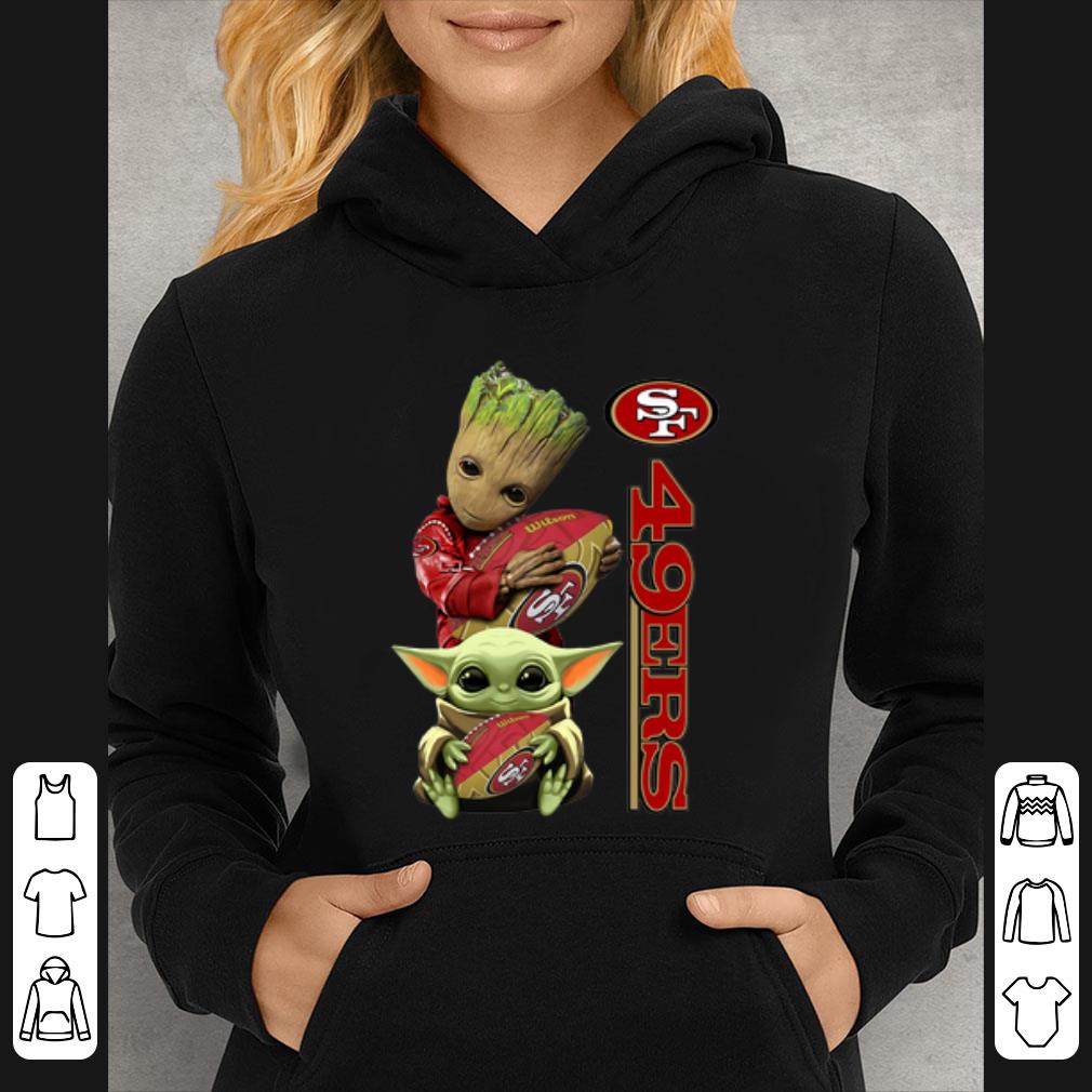 Awesome Baby Yoda And Baby Groot Hug San Francisco 49ers shirt