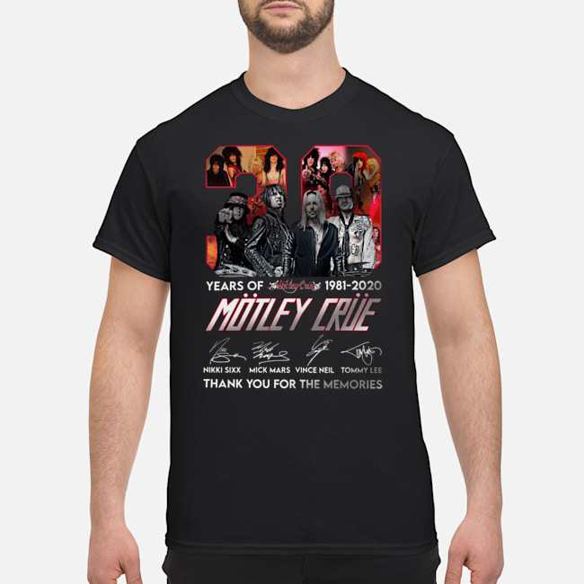 39 Years Of Motley Crue Thank You For The Memories Signatures Shirt 1 39 Years Of Motley Crue Thank You For The Memories Signatures Shirt 2