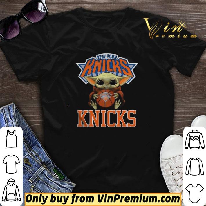 Baby Yoda Hug New York Knicks shirt sweater
