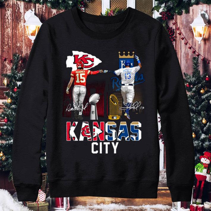Funny Patrick Mahomes Salvador Pérez Signatures Kansas City Chiefs Kansas City Royals Shirt c92f6330 patrick mahomes salvador pérez signatures kansas city chiefs kansas city royals shirt 4 - Funny Patrick Mahomes Salvador Pérez Signatures Kansas City Chiefs Kansas City Royals Shirt