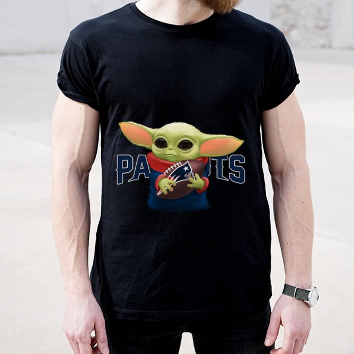 Hot Baby Yoda Hug New England Patriots shirt 4 - Hot Baby Yoda Hug New England Patriots shirt