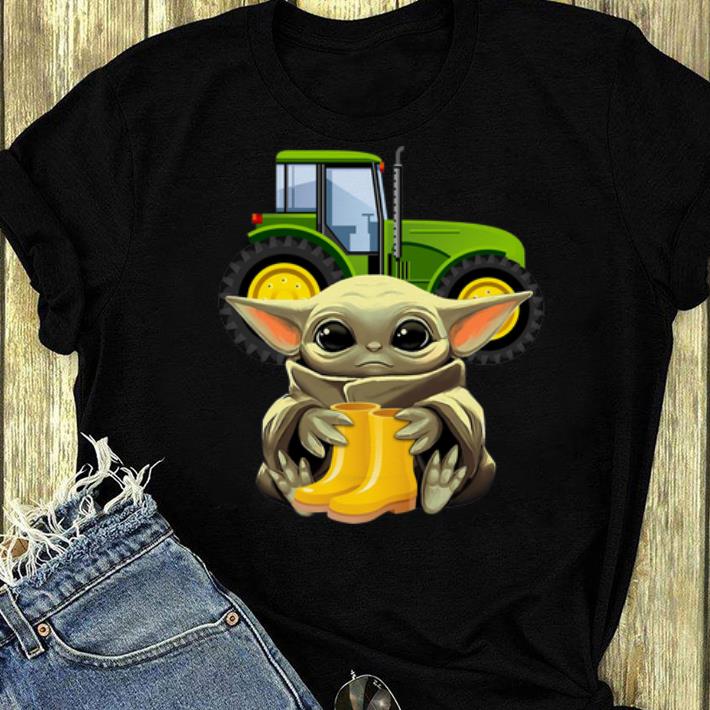 Premium Star Wars Baby Yoda Hug Farmer shirt 4 - Premium Star Wars Baby Yoda Hug Farmer shirt