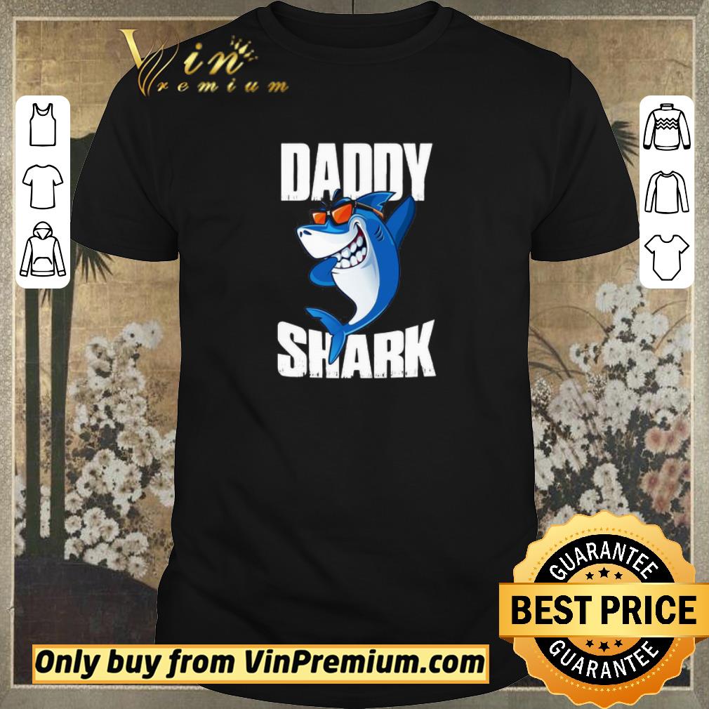 Awesome Daddy Shark Father’s Day shirt sweater