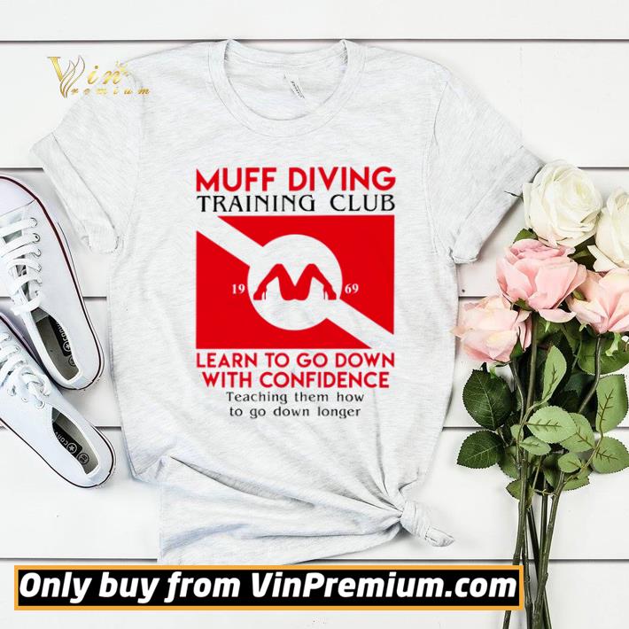 6e39c32d muff diving training club learn to go down with confidence shirt sweater 4 - Muff diving training club learn to go down with confidence shirt sweater