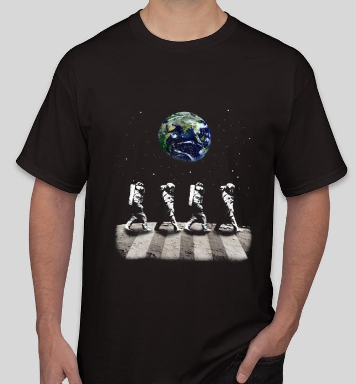 Awesome Astronaut Walk On The Moon Abbey Road Earth shirt 4 1 - Awesome Astronaut Walk On The Moon Abbey Road Earth shirt