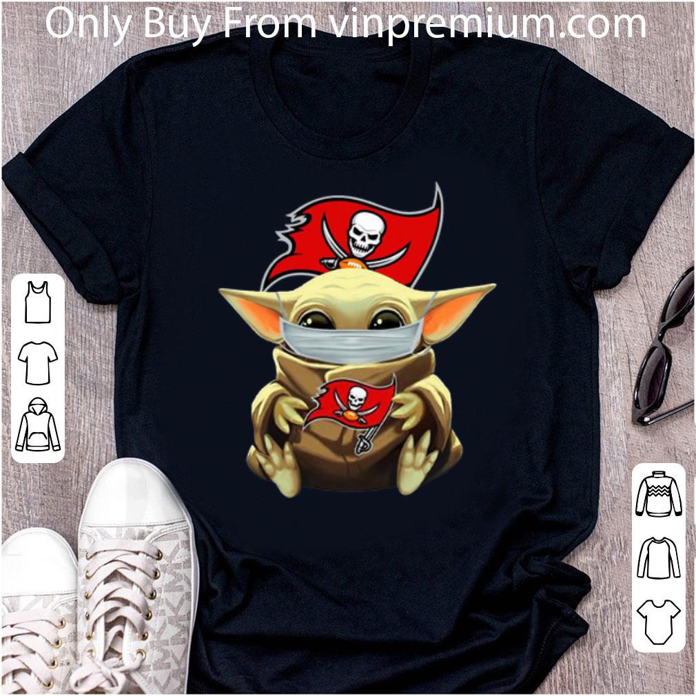 Premium Star Wars Baby Yoda Face Mask Hug Tampa Bay Buccaneers shirt