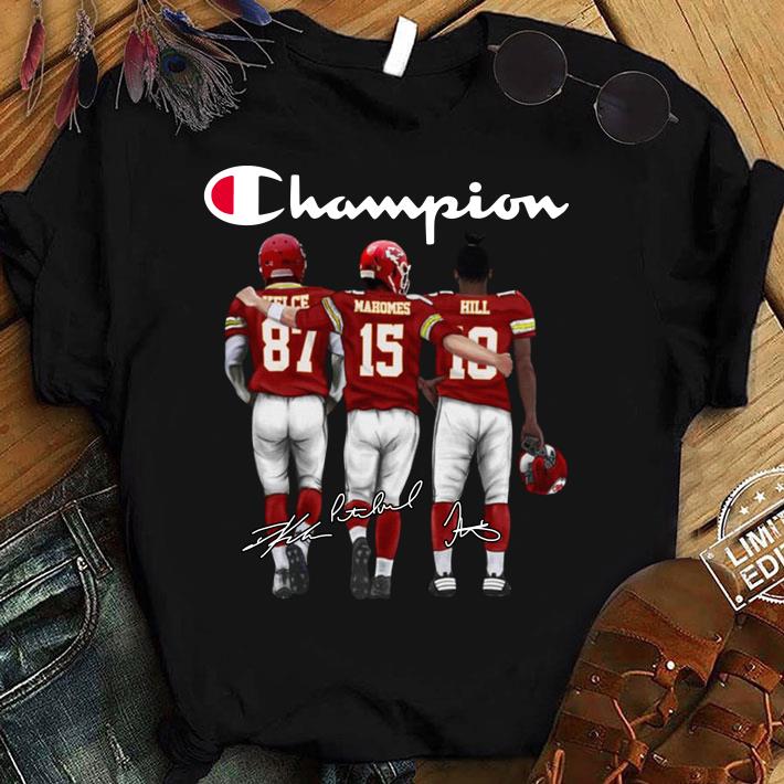 Official Champion Kansas City Chiefs Patrick Mahomes NFL Football Signatures Shirt