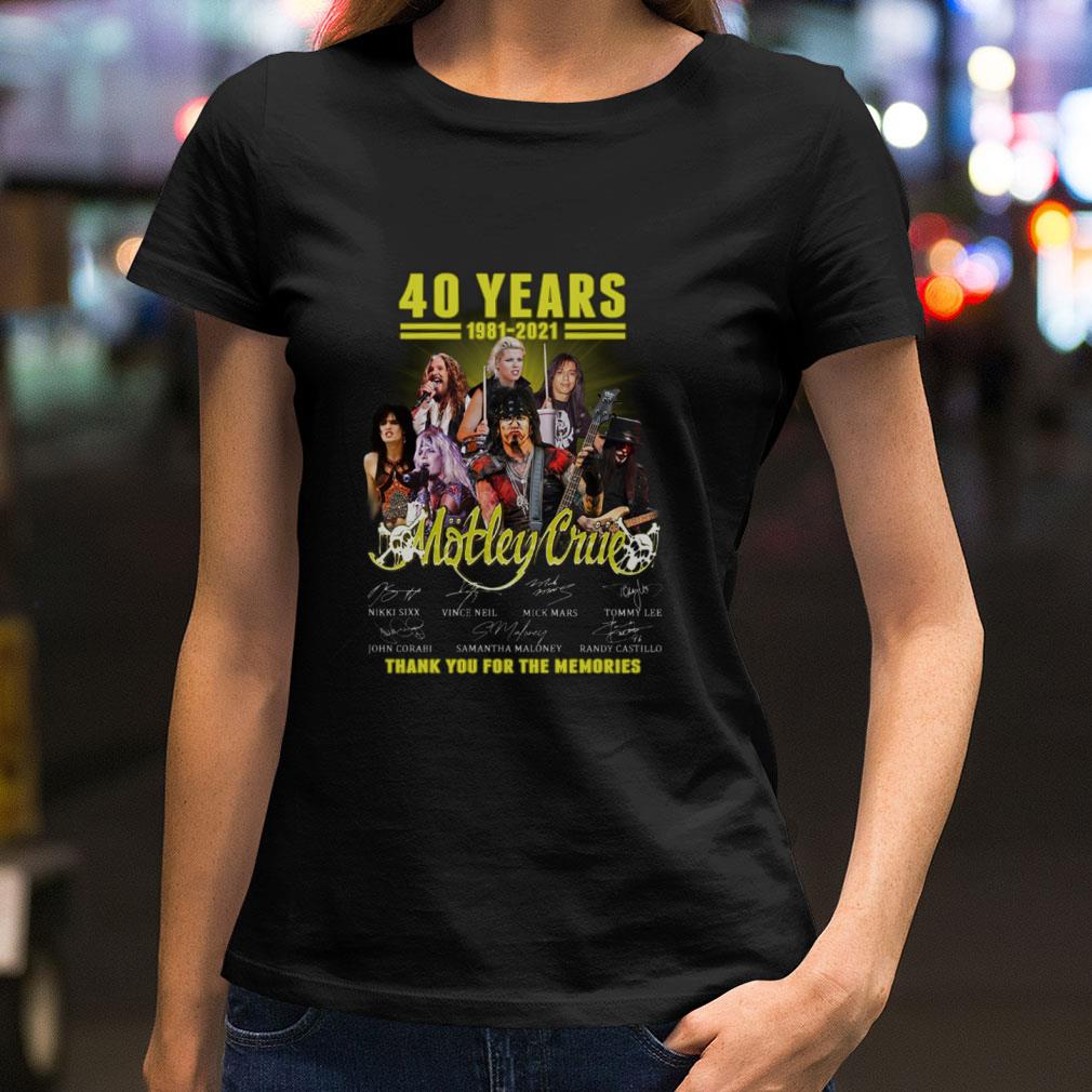 Best 2021 Motley Crue band 40 years Signatures Thank Memories Shirt 2021 Motley Crue band 40 years Signatures Thank Memories Shirt 2 - Best 2021 Motley Crue band 40 years Signatures Thank Memories Shirt
