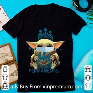 Nice Star Wars Baby Yoda Mask Hug Kaiser Permanente Covid-19 shirt