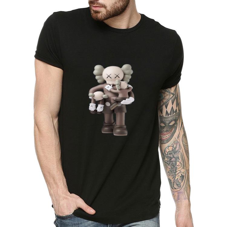 KAWS Carries Two Smaller KAWS shirt 4 - KAWS Carries Two Smaller KAWS shirt