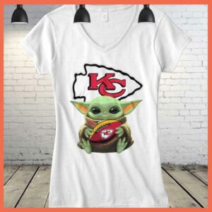 Best Baby Yoda Hug Rugby Chiefs logo Shirt 3