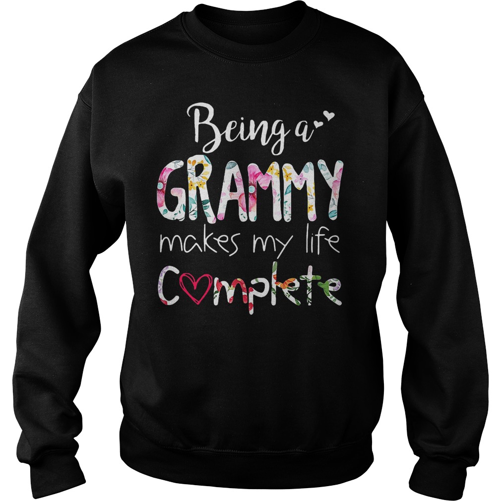 A Grammy Makes Life Complete T-Shirt Sweatshirt Unisex