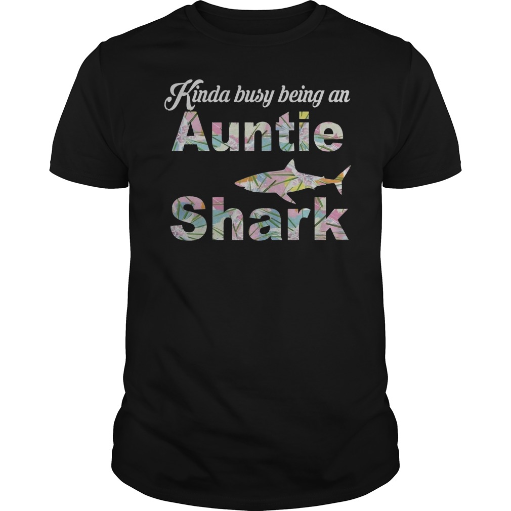 Being An Auntie Shark T-Shirt Classic Guys / Unisex Tee