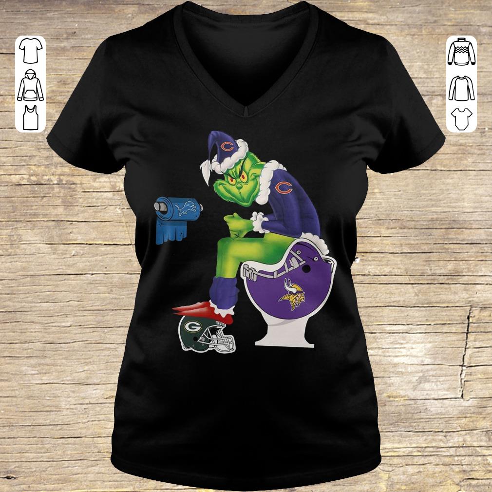 Top Grinch Santa Chicago Bears Minnesota Vikings Toilet Green Bay Packers shirt Ladies V-Neck