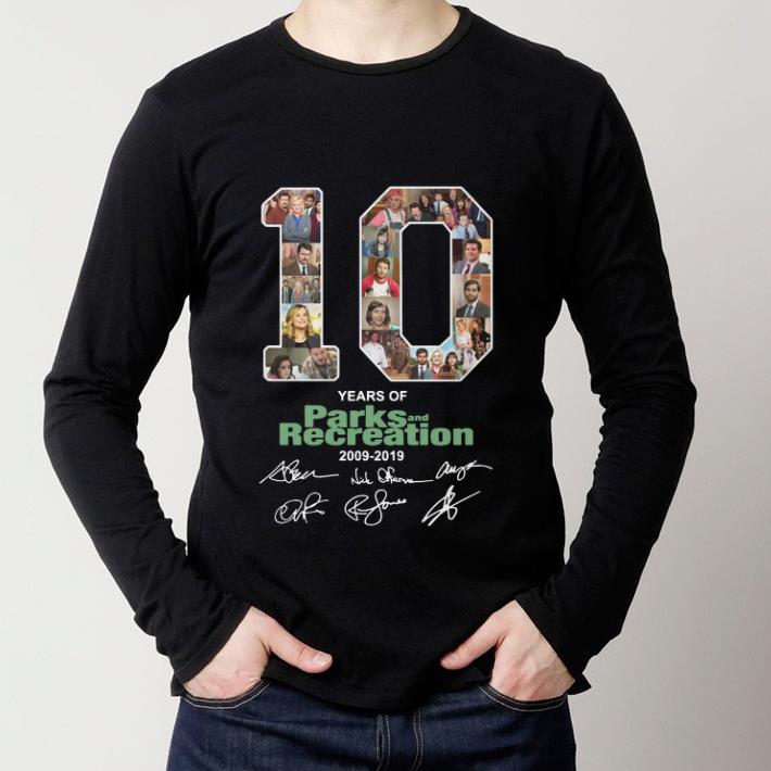 Pretty 10 Years Of Parks and Recreation 2009-2019 signatures shirt 6 Pretty 10 Years Of Parks and Recreation 2009-2019 signatures shirt