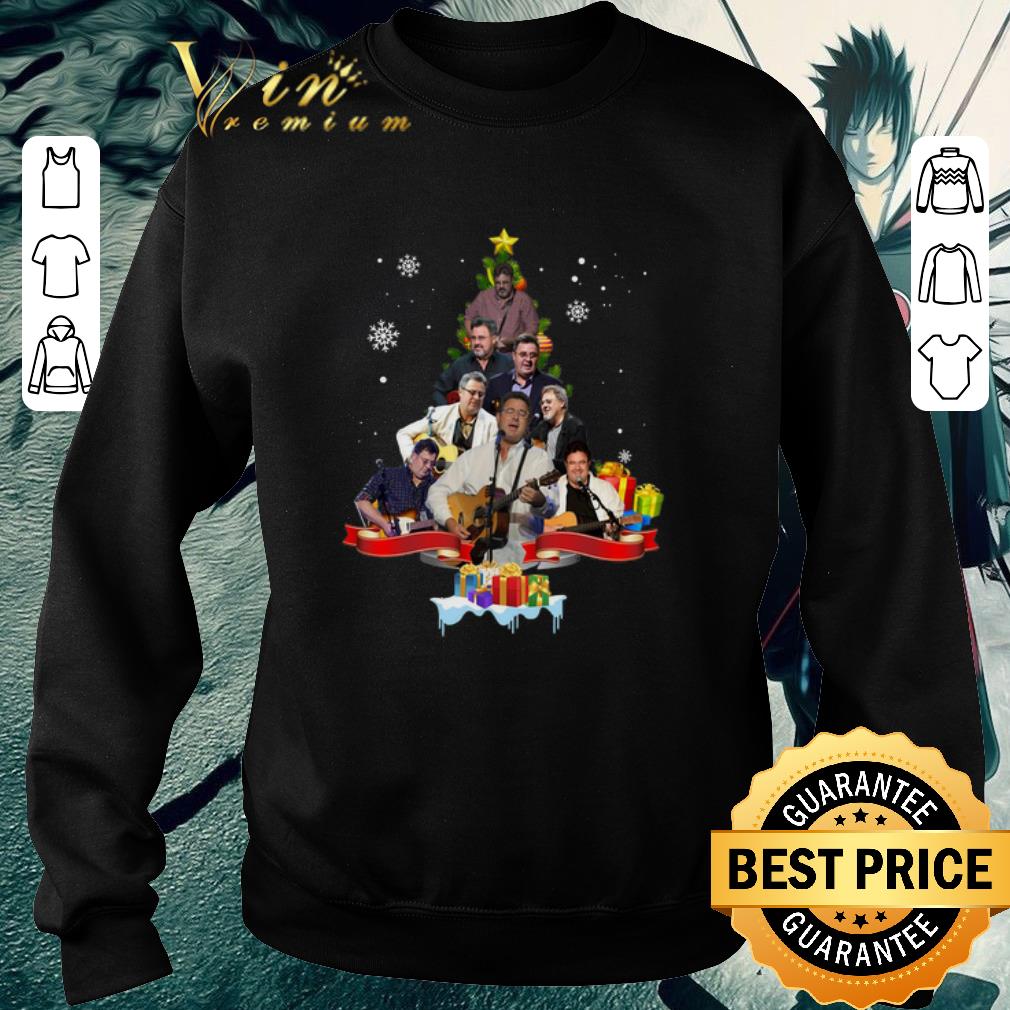 Official Vince Gill Christmas tree shirt