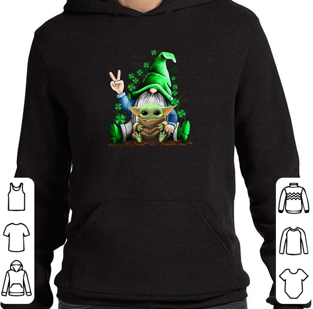 Funny Gnome hug Baby Yoda Irish St. Patrick’s day shirt