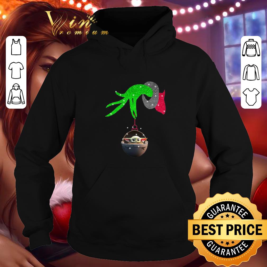 Premium Grinch hand holding Baby Yoda Christmas shirt