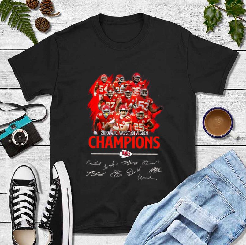 Hot Kansas City Chiefs 2019 Afc West Division Champions Signatures shirt 4 - Hot Kansas City Chiefs 2019 Afc West Division Champions Signatures shirt