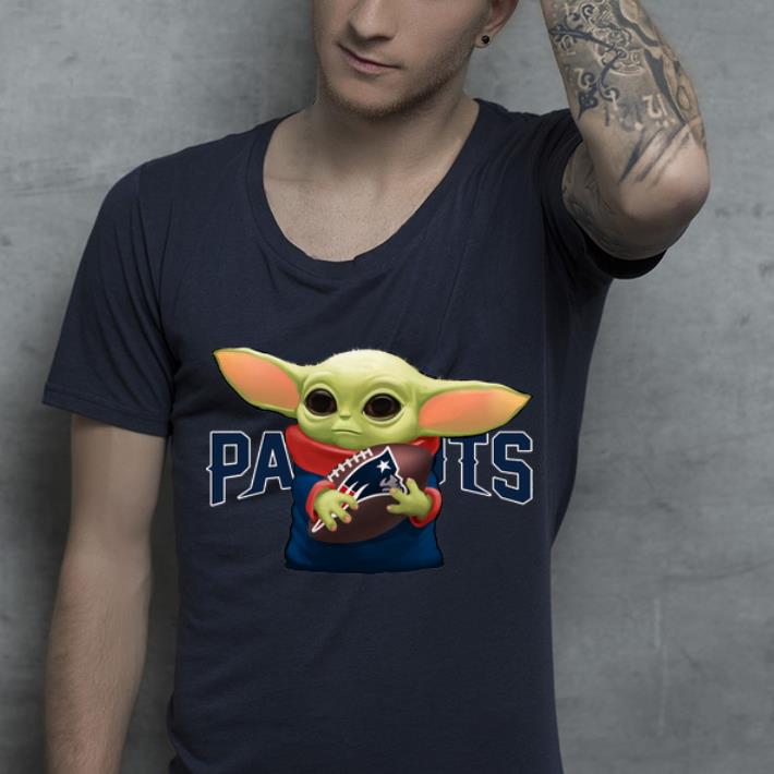 Pretty Football Baby Yoda Hug New England Patriots shirt 4 - Pretty Football Baby Yoda Hug New England Patriots shirt