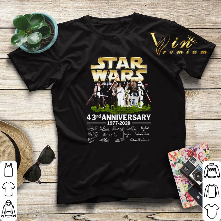 Star Wars all character 43rd anniversary 1977-2020 signatures shirt sweater Star Wars all character 43rd anniversary 1977 2020 signatures shirt sweater 4 - Star Wars all character 43rd anniversary 1977-2020 signatures shirt sweater