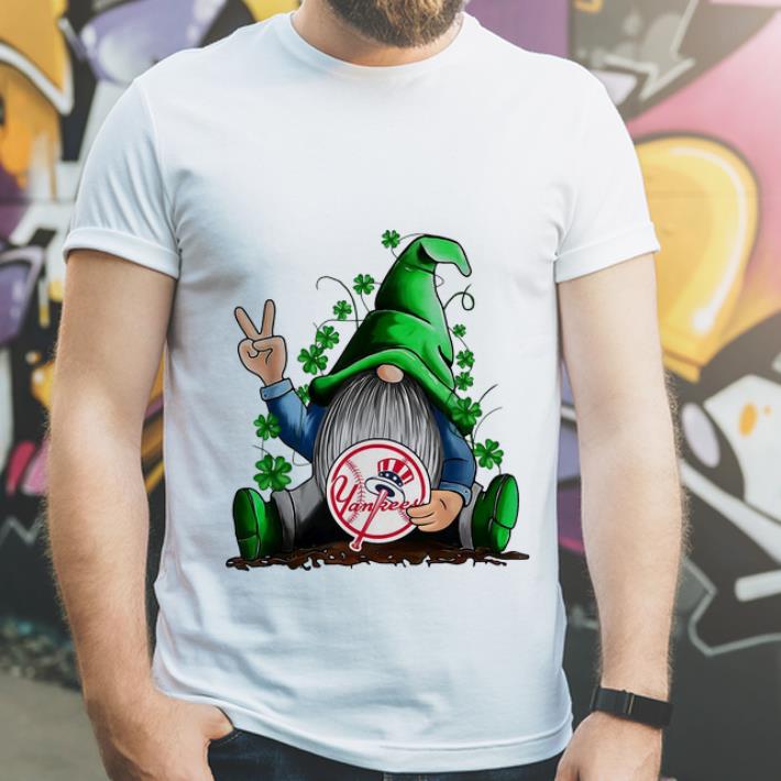 Hot Gnomes Hug New York Yankees Baseball Shamrock shirt 4 - Hot Gnomes Hug New York Yankees Baseball Shamrock shirt