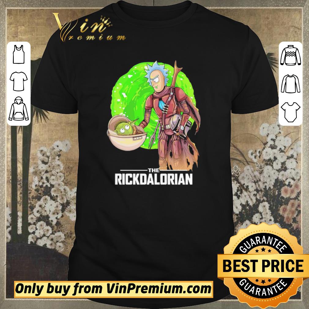 Funny Rick Sanchez hand holding Baby Yoda The Rickdalorian shirt sweater