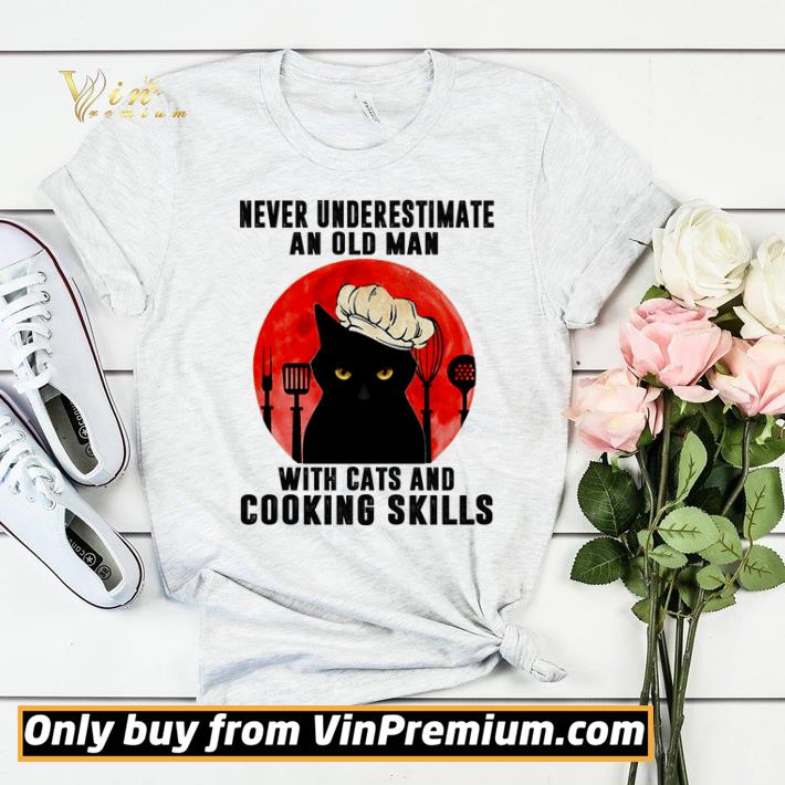 8baa5391 never underestimate an old man with cats and cooking skills shirt sweater 4 - Never underestimate an old man with cats and cooking skills shirt sweater