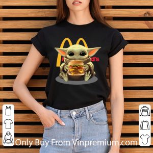 Premium Star Wars Baby Yoda Hug Hamburguesa McDonald’s shirt 2
