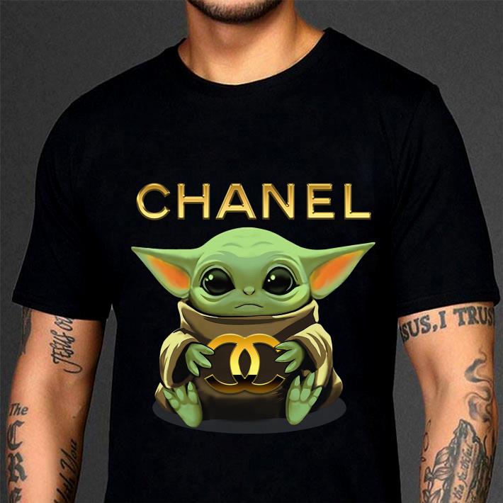 Funny Baby Yoda hug C.N shirt Funny Baby Yoda hug C.N shirt