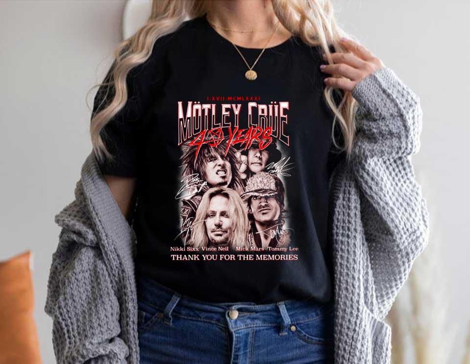 Motley Crue 40 years Shirt, I XVII MCMLXXI Motley Crue 40 Years thank You for the memories signatures shirt