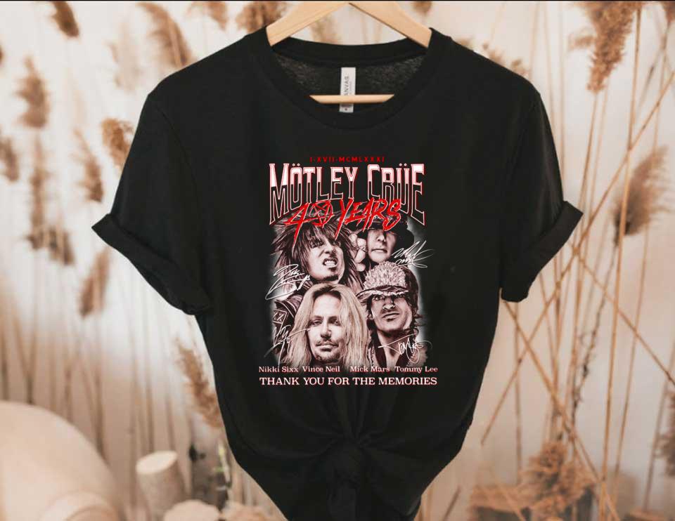Motley Crue 40 years Shirt, I XVII MCMLXXI Motley Crue 40 Years thank You for the memories signatures shirt