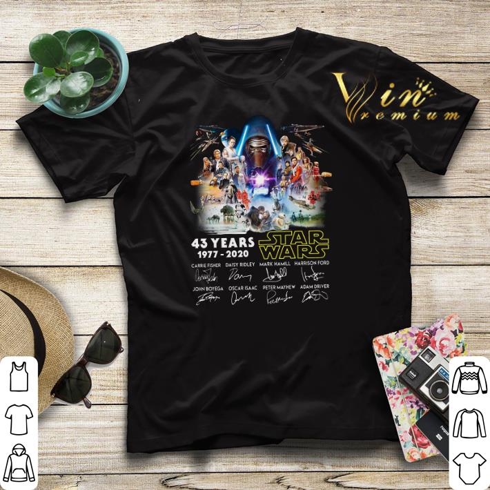 43 years Star Wars 1977 2020 Carrie Fisher Daisy Ridley signed shirt sweater 4 - 43 years Star Wars 1977 2020 Carrie Fisher Daisy Ridley signed shirt sweater